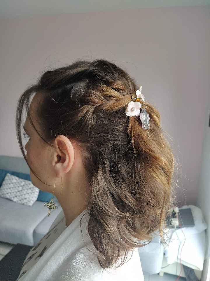 Essaie coiffure et maquillage. Plein de doutes :( - 4