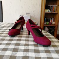 Chaussures blanches ou couleur ? - 1