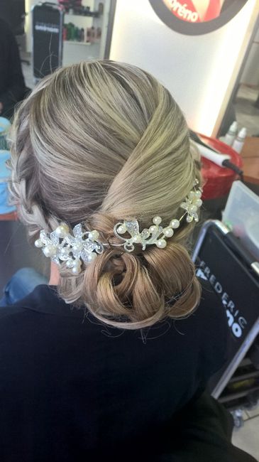 essai chignon par le haut