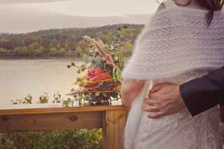 Mariage en hiver ❄️ Que mettre par dessus la tenue de marié(e) ? - 1