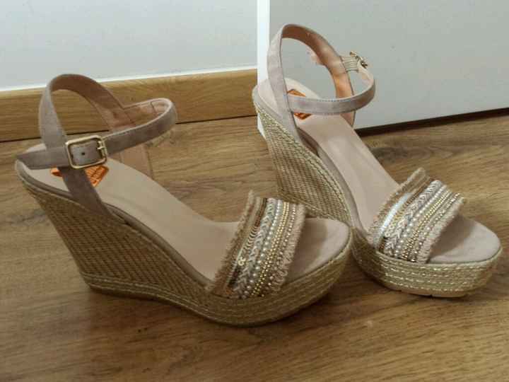 Coup de coeur pour des chaussures - 1