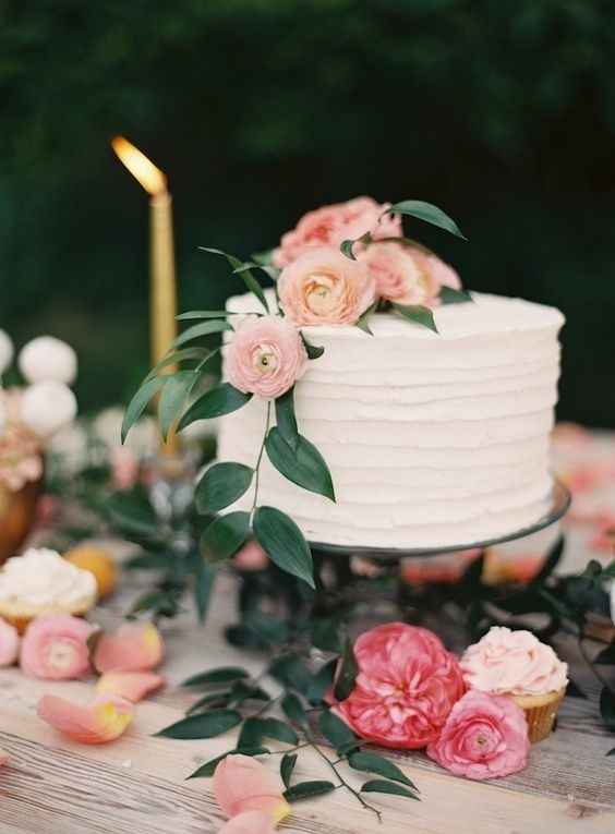 Gâteau champêtre fleuri