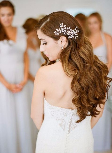 Longs cheveux naturels ondulés