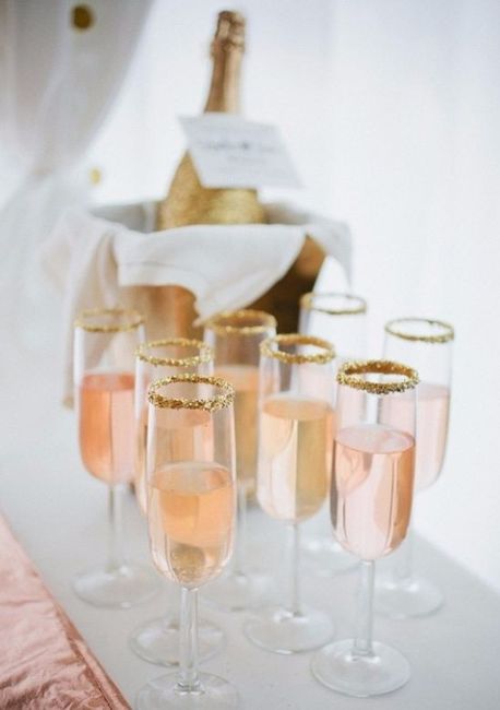 Coupes de champagne et rosé