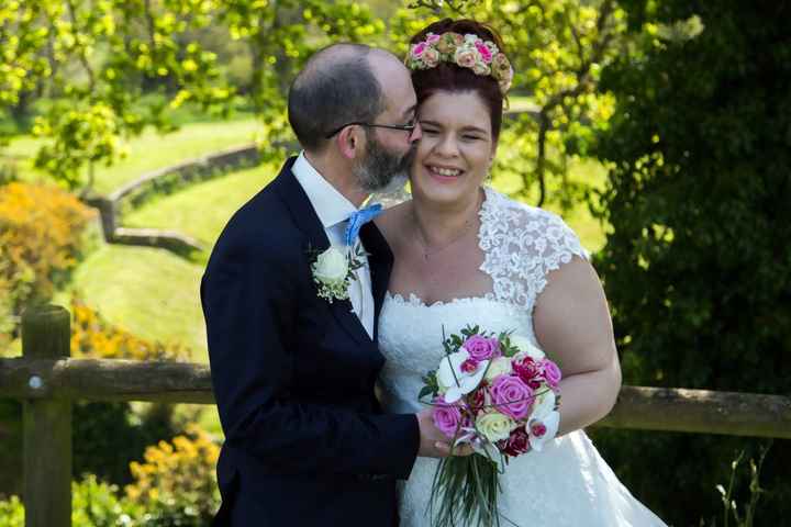 Coiffure avec couronne de fleur - 1