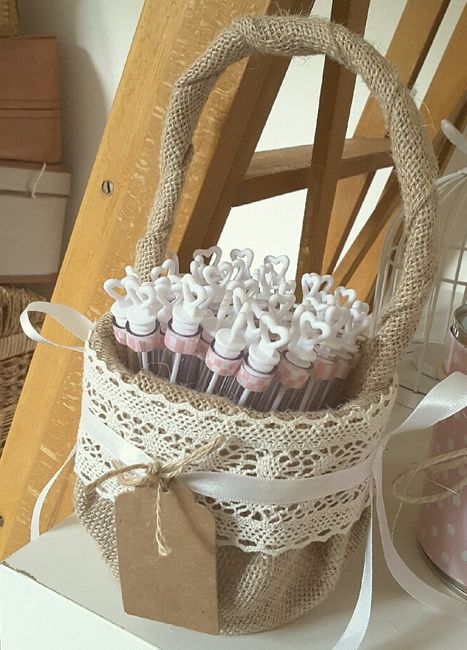 Chamboule tout et bulles pour sortie eglise - 1