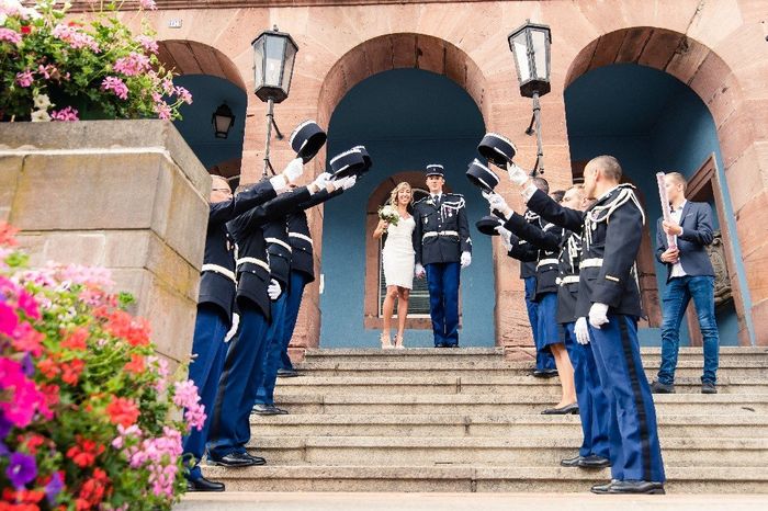 Mariage civil 7.7.17 - sortie de la mairie - 1