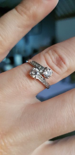 éCart entre l’alliance et la bague de fiançailles - 1