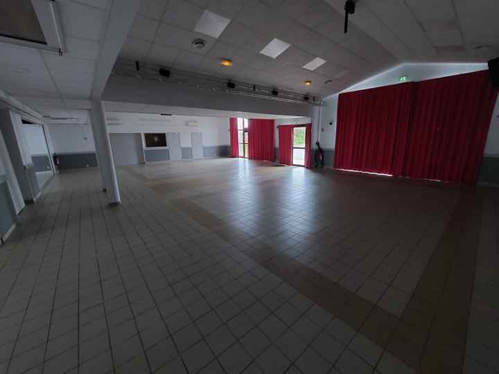 Salle de réception moche - 1