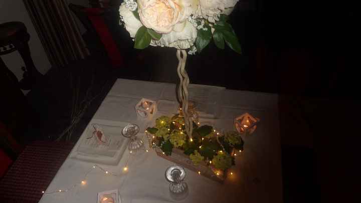 Essai fleurs centre table