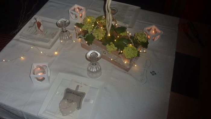 Essai fleurs centre table