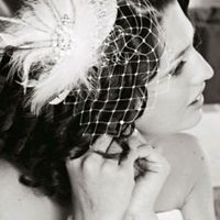 Thème année 50 j'ai une robe sirène à votre avis accessoire et quoi comme coiffure et bouquet - 2