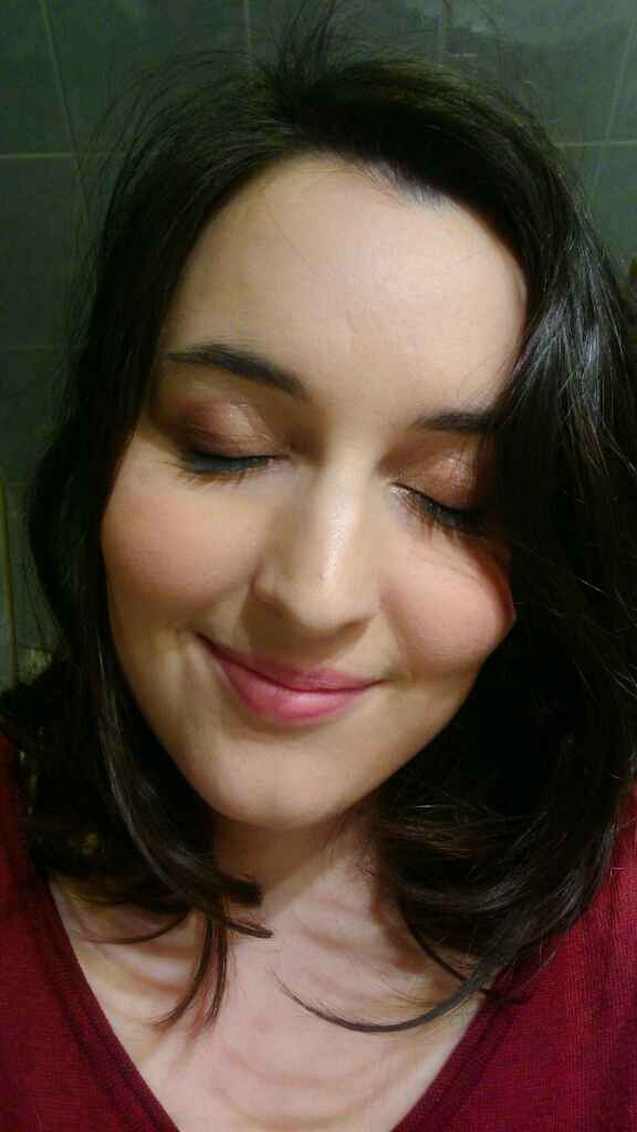 Un maquillage naturel sans noir autour des yeux? - 1