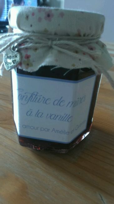 Première tournée de confitures cadeaux d'invité faite !!! - 2