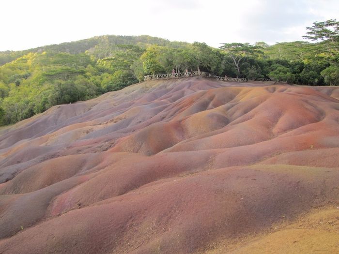 la Terre des 7 couleurs