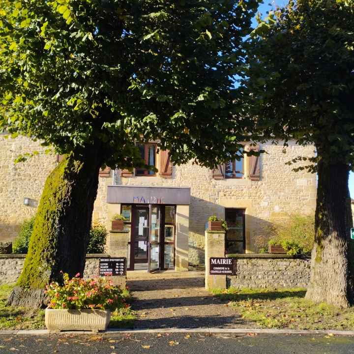Saxophoniste pour le 3/08/24 Vin d'honneurla Chapelle aubareil 24 - 1