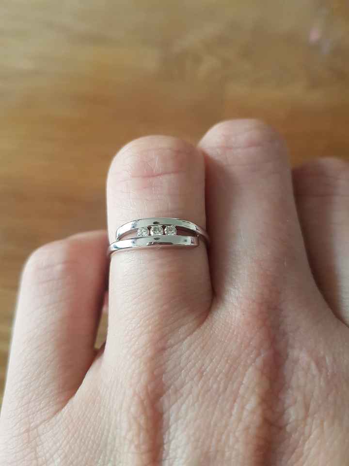Bague de fiançailles photo - 1