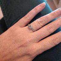 Ta bague de fiançailles sur le Pinterest de Mariages.net ça t'intéresse ? ❤️ - 1