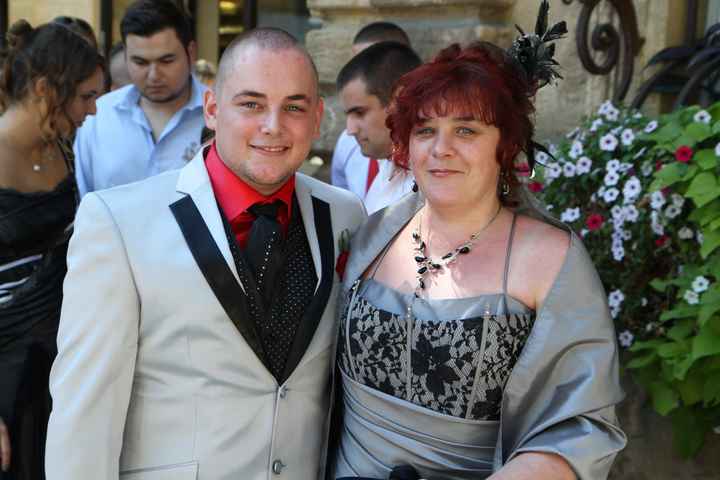 Le marié et sa maman