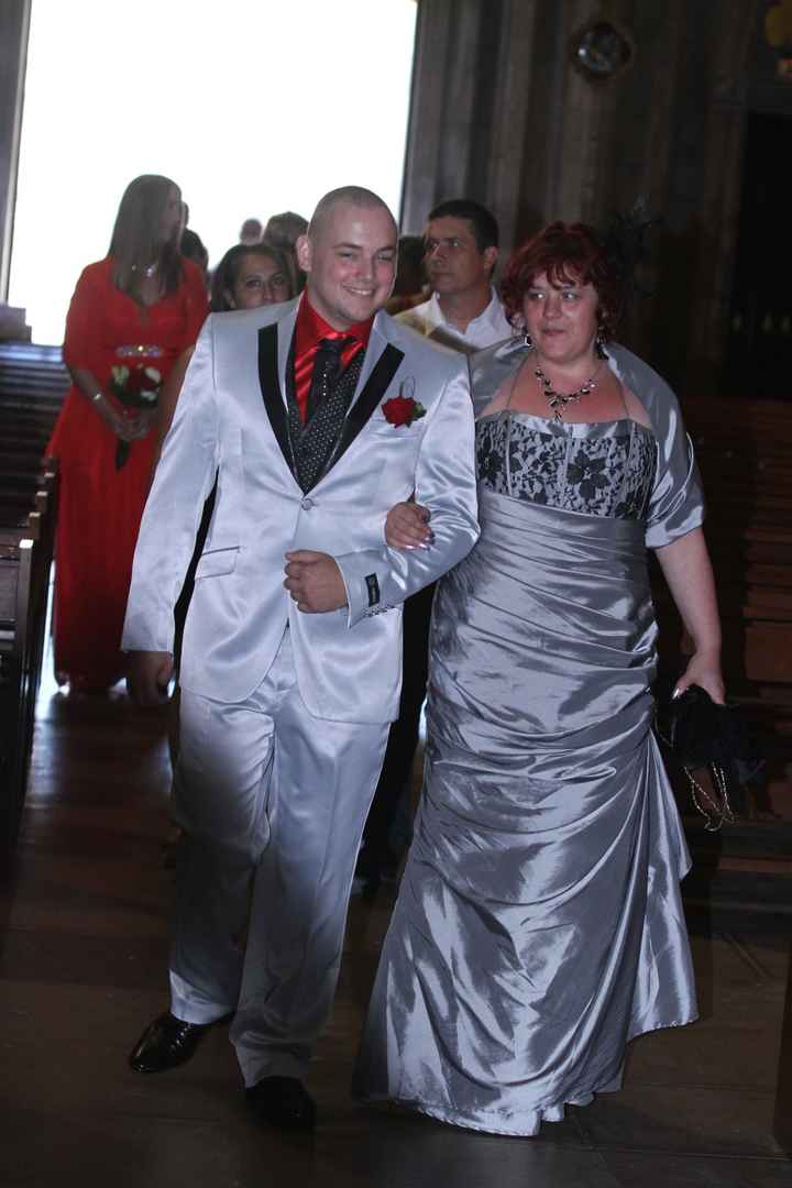 Entrée dans l'église