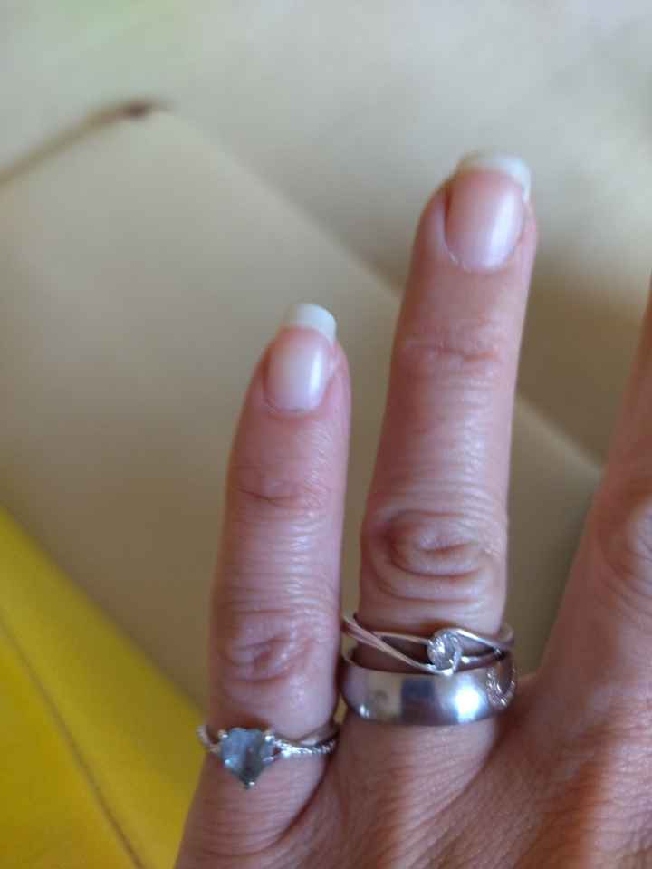 Ta bague de fiançailles sur le Pinterest de Mariages.net ça t'intéresse ? ❤️ - 1