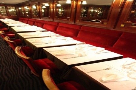 les tables au Flore Lille