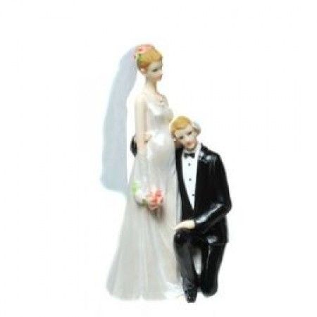 si une surprise s'annonce alors ce sera cette figurine sur le gâteau