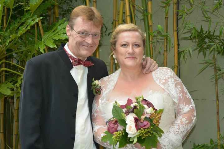 photos de mariage dans le jardin zen sous une pluie fine