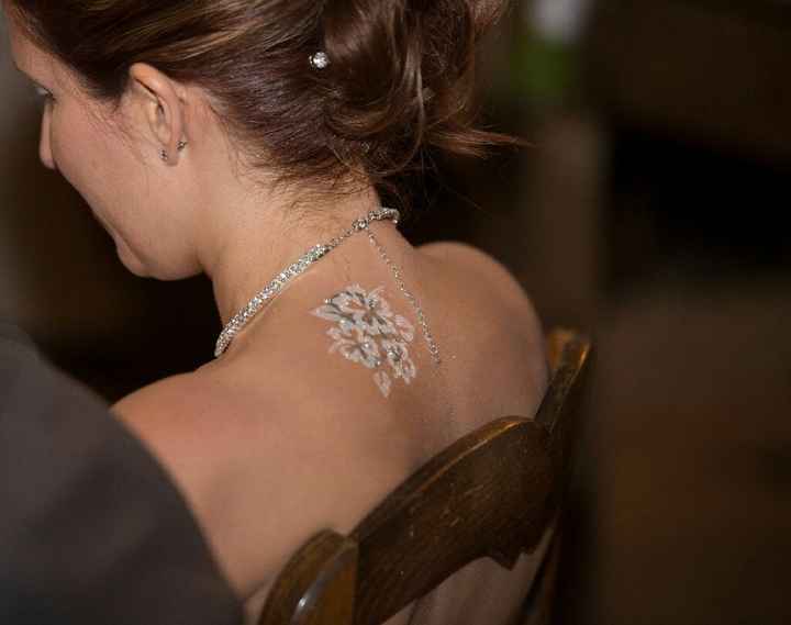 Tatouage caché? - 1