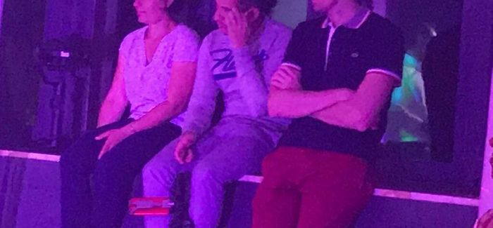 les prestataires qui écoutaient le concert