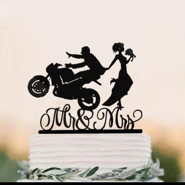 As-tu prévu de mettre un topper sur ton gâteau de mariage ? 🎂 8