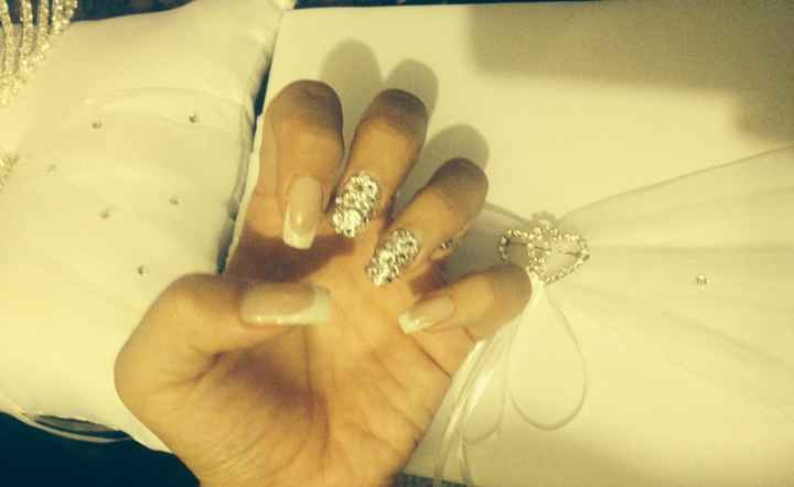 Mes ongles de mariées en swarovski - 1