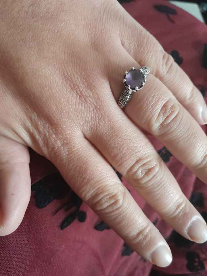 Ta bague de fiançailles sur le Pinterest de Mariages.net ça t'intéresse ? ❤️ - 1