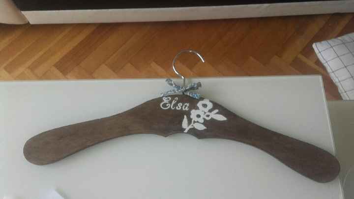 Cintre témoin personnalisé - 3