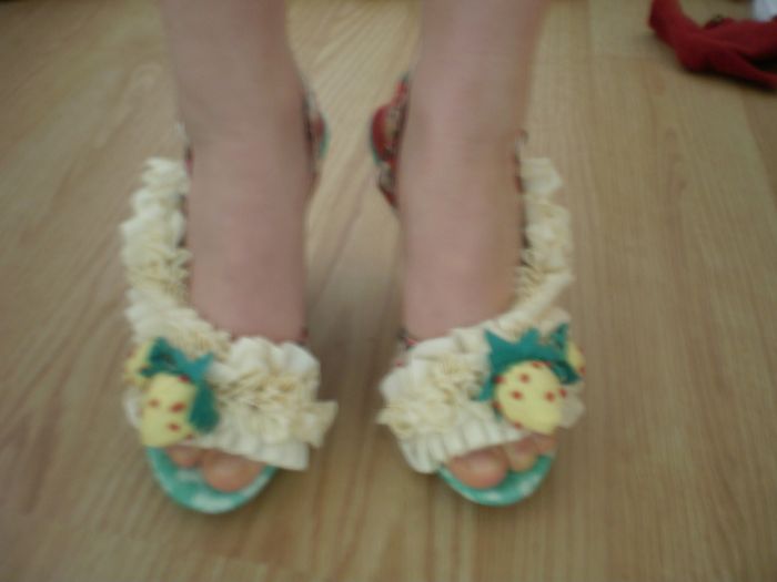 mes chaussures de face!