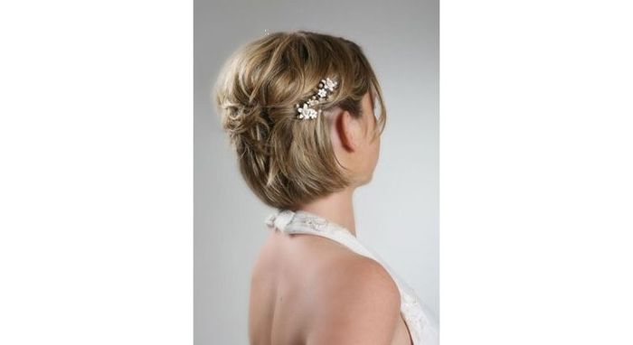 Coiffure sur cheveux court - 1