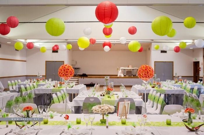 Lanterne chinoise accroché salle des fêtes