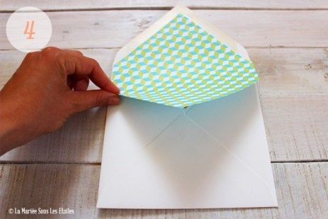 Diy personnalisé ses enveloppes - source : la mariée sous les étoiles
