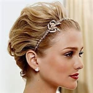 coiffure mariée cheveux courts
