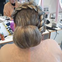 Mettre un bijoux dzns les cheveux apres le voile - 1