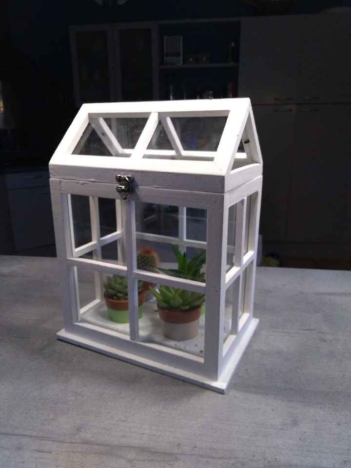 Mini serre pour urne - 1