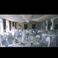 Tenture avec guirlandes électriques - 1