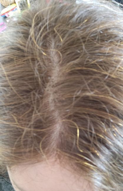 Comment faire de mes cheveux blancs un allié beauté lors de mon mariage ? 5