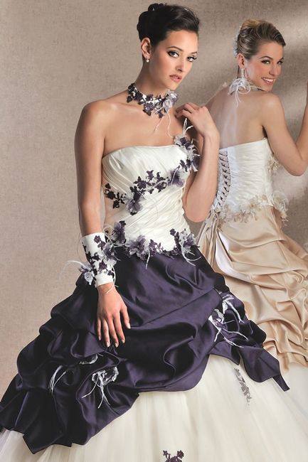Le dos de votre robe : petits boutons ou laçage ? - 1