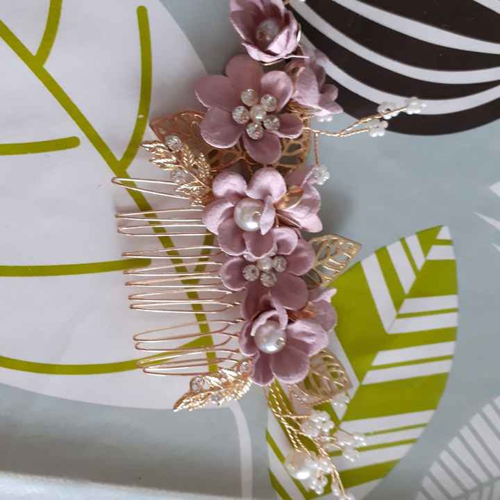 Accessoire cheveux rose pâle ou autre couleur ? - 1