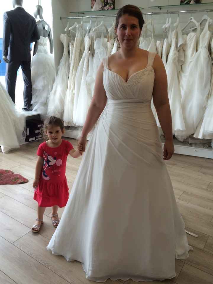 Ma puce a l'essayage - 1