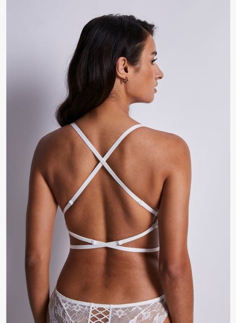 Dos de robe et soutien-gorge 3