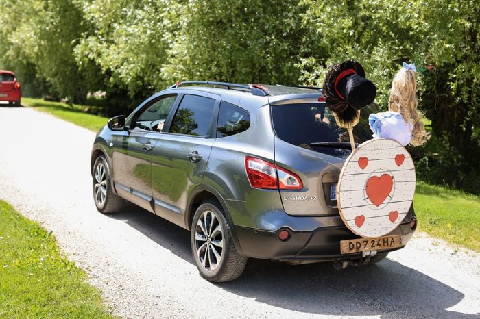Dans quel voiture arrive la mariée 1
