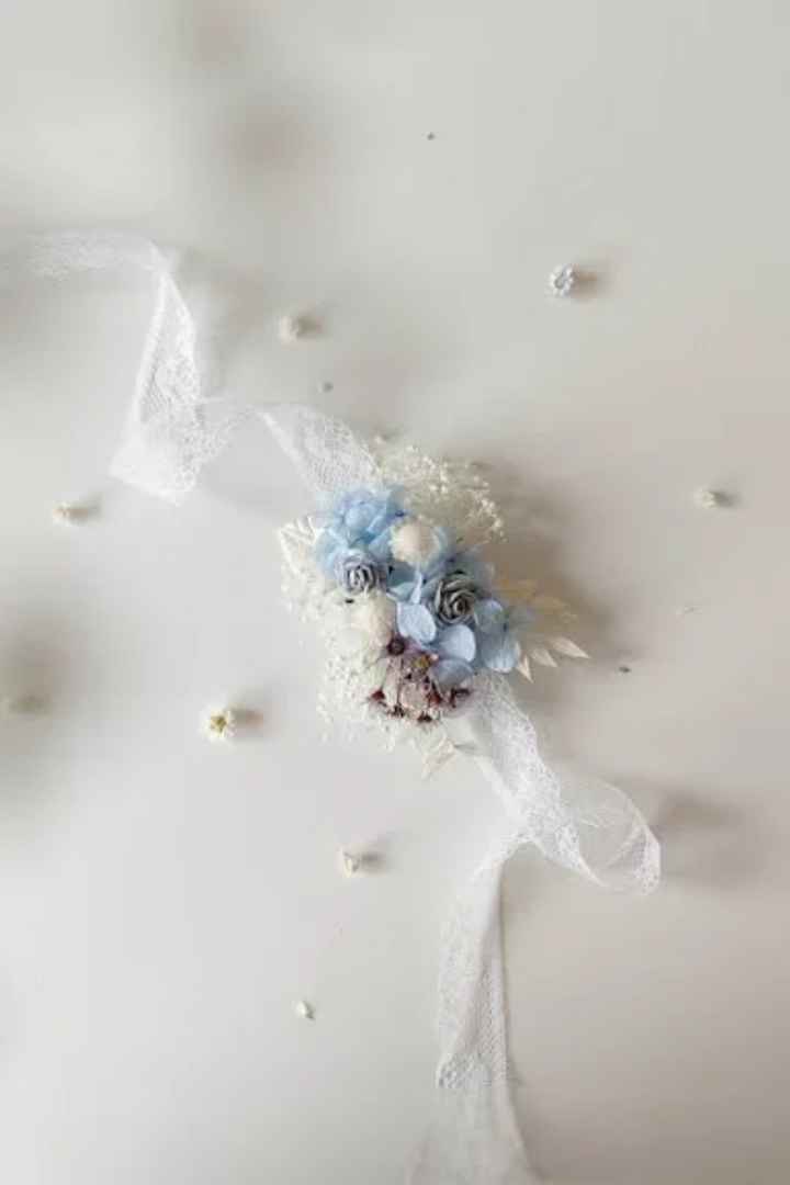 Tenue : boutonnière / accessoires témoin femme (côté marié) ? - 2