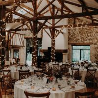 Avez-vous des idées de musique pour entrer dans la salle de réception le jour j et découpe du gâteau